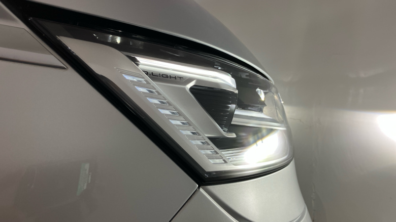 Volkswagen Multivan 2.0 TDI Style 5dr LWB DSG Diesel Estate